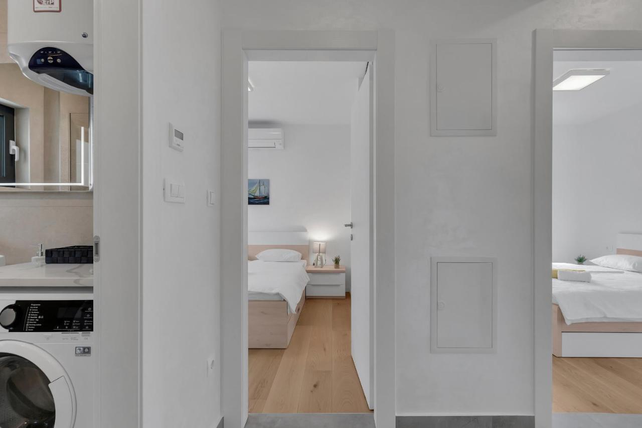 מאקרסקה Luxury Apartment Adriasun Free Beach Parking מראה חיצוני תמונה